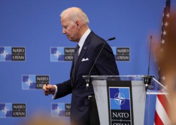 Presidente norte-americano diz que Rússia deveria sair do G20