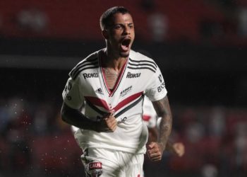 São Paulo vence Manaus e avança na Copa do Brasil