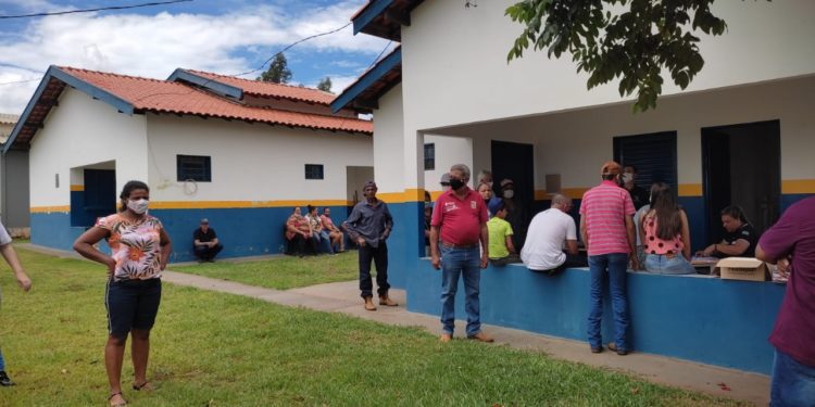 Comunidade da zona rural recebe atendimento em Camapuã