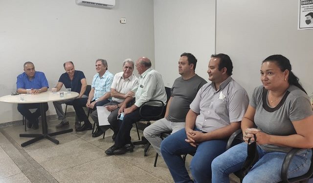 Ex-govenador André Puccinelli visita Figueirão