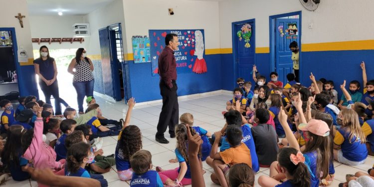 Prefeitura  de Camapuã por meio do Demtran, está realizando palestras para abordar os temas.