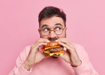 Posso comer de tudo sem sentir culpa?