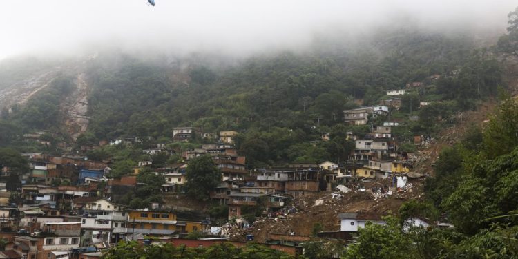 Novo temporal em Petrópolis deixa pelo menos cinco mortos