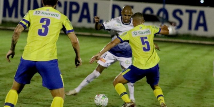 Costa Rica vence Dourados por 1 a zero e assume a vice-liderança do Estadual