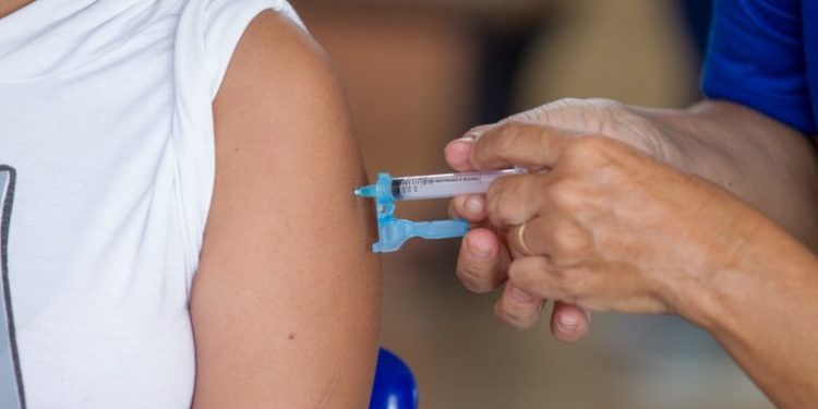 SELETA APLICA VACINA CONTRA COVID-19 E INFLUENZA NESTE DOMINGO