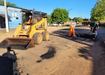 A Prefeitura de Camapuã continua desempenhando a operação tapa buracos