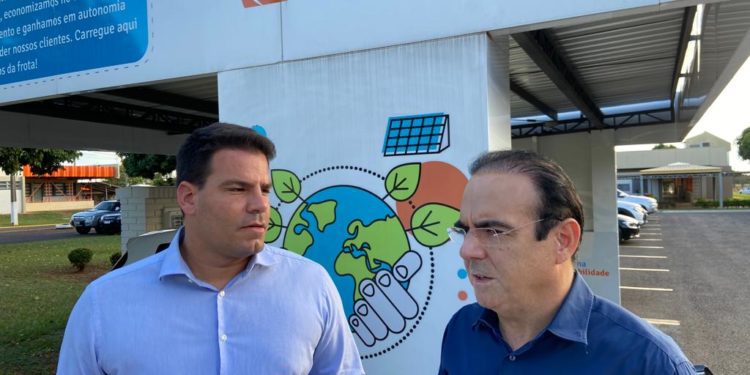 Felipe Orro notifica concessionária sobre retorno das sessões presenciais da CPI da Energisa