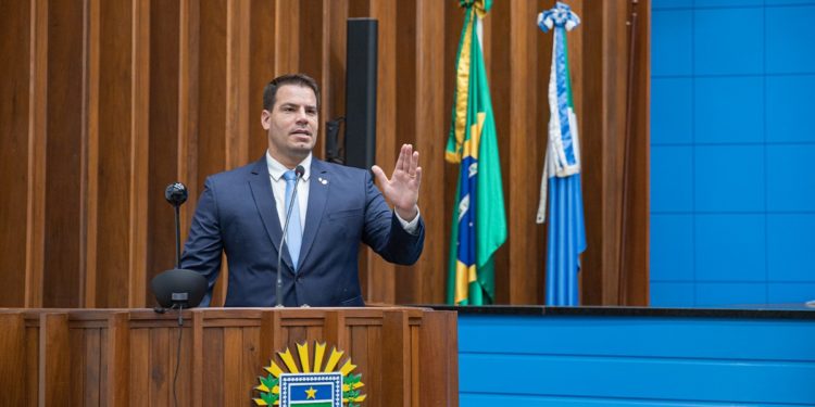 Capitão Contar solicita reforma e ampliação da sede do Detran em Rio Brilhante