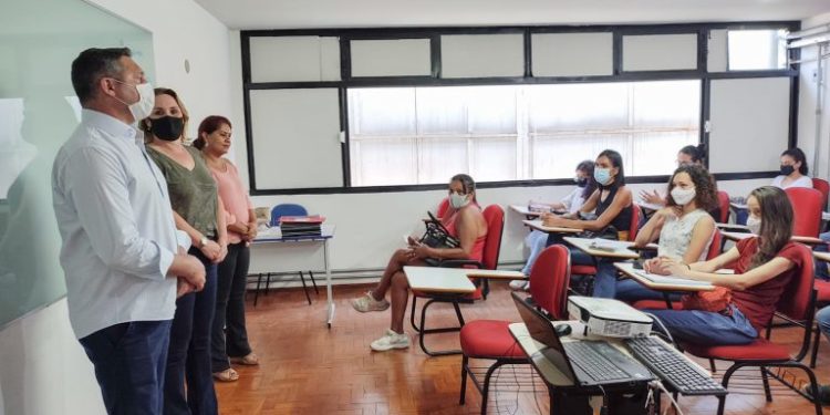 PREFEITURA ABRE INSCRIÇÃO PARA CURSO DE INTRODUÇÃO AO INGLÊS INTERMEDIÁRIO
