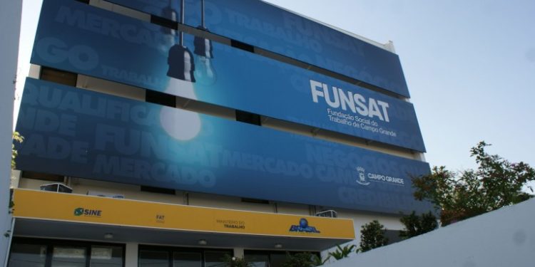 SEMANA TERMINA COM OFERTA DE 1,5 MIL VAGAS DE EMPREGO; CONFIRA AS OPORTUNIDADES