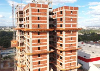 Confiança da construção civil recua 1,4 ponto em maio, diz FGV