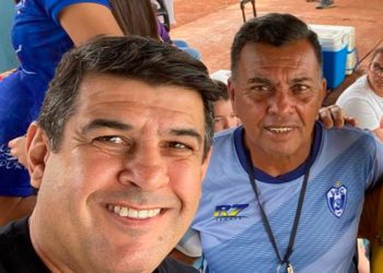 Beto Avelar consegue limpeza da praça de esportes no Estrela do Sul