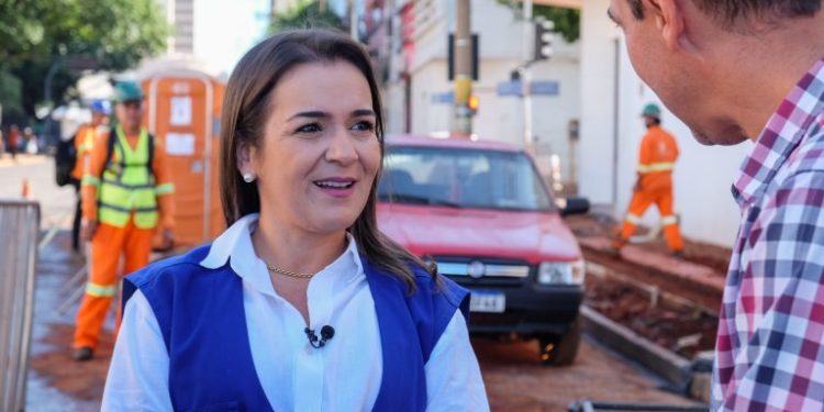 PREFEITA VISTORIA OBRAS DO REVIVA CAMPO GRANDE