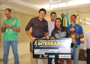 Campeões e vice do Interbairros 2022 são premiados em solenidade na Câmara de Vereadores