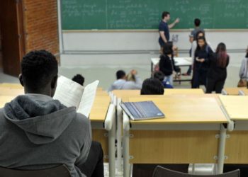 BNDES apoia formação continuada de professores da rede pública