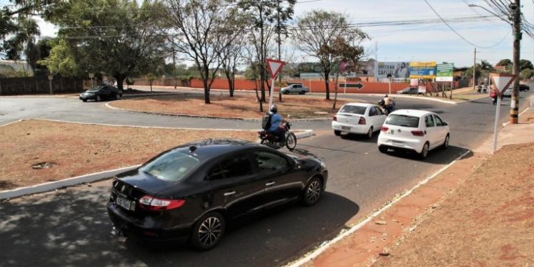 PREFEITURA LICITA REORDENAMENTO VIÁRIO PARA ELIMINAR CONGESTIONAMENTO NA TRÊS BARRAS