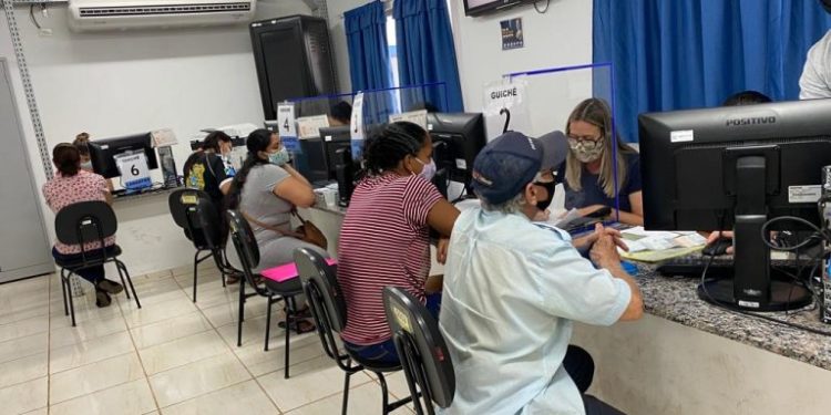 PREFEITURA CONVOCA CANDIDATOS AO CARGO DE ENTREVISTADOR SOCIAL PARA ENTREGA DE DOCUMENTOS