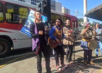 PREFEITURA GANHA REFORÇO LÚDICO PARA CONSCIENTIZAÇÃO DE MOTORISTAS EM TRECHO DE OBRAS