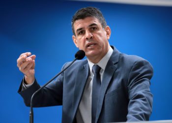 Vereadores aprovam Projeto de Beto Avelar que permite criação de drive-thru de embarque e desembarque em escolas e academias