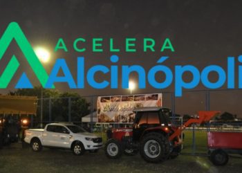 Prefeito Dalmy Crisóstomo realiza entrega de maquinários, implementos agrícolas, caminhonete e pista de malha