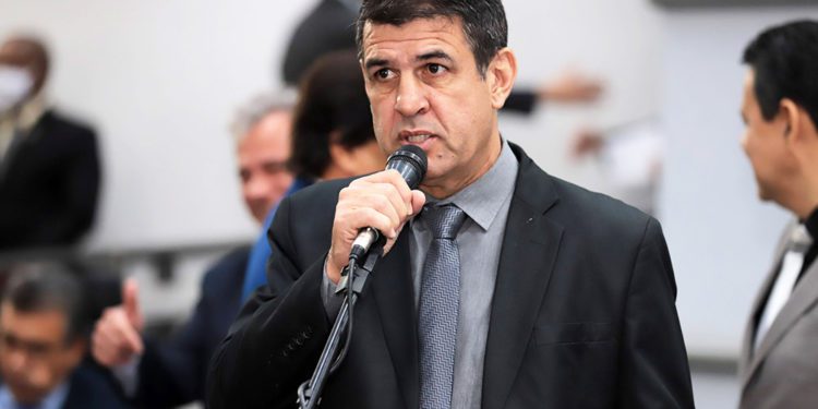 Projeto de Beto Avelar fortalece o direito do paciente contra erro médico