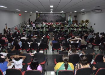 Alunos da Rede municipal de ensino recebem premiação do Projeto “Aluno nota 10”