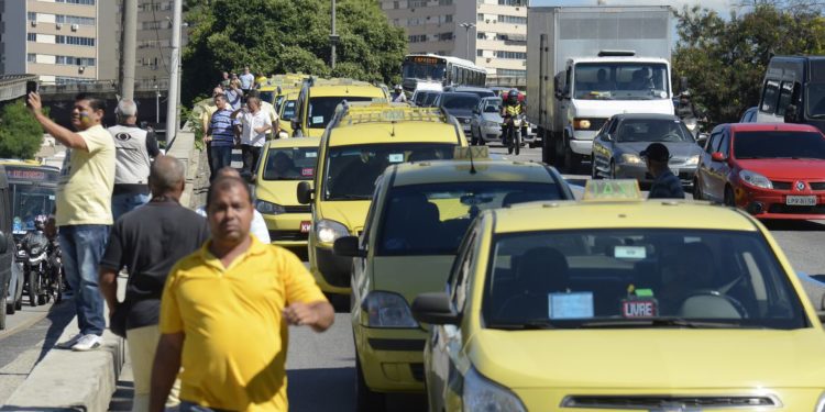 Termina hoje prazo para prefeituras fazerem cadastros no Bem-Taxista