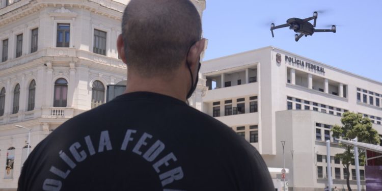 PF faz ação contra tráfico de mulheres do Brasil para a Europa