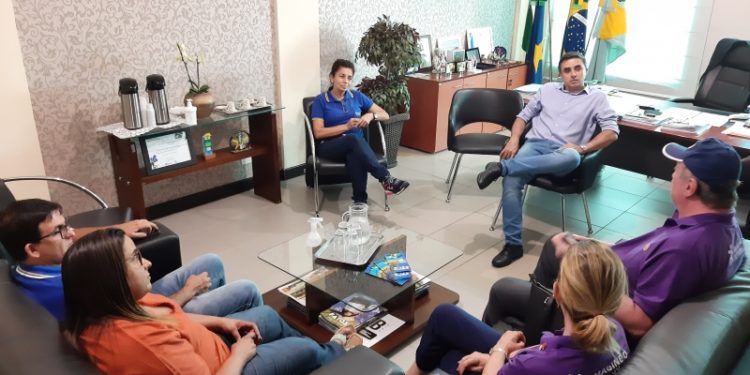 Governadora do Rotary Internacional se reúne com Executivo Municipal