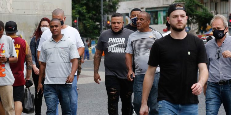 Covid-19: Brasil registra 75 mortes e 12,3 mil novos casos em 24 horas