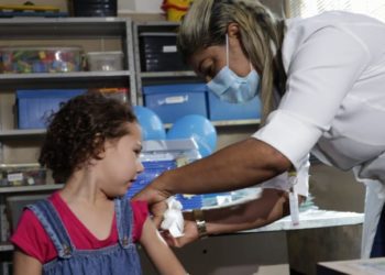 COM 15 DIAS DE CAMPANHA, MENOS DE SEIS MIL CRIANÇAS E ADOLESCENTES FORAM ATUALIZAR CADERNETA