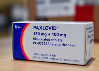 Ministério da Saúde recebe remédios para fase inicial da covid-19