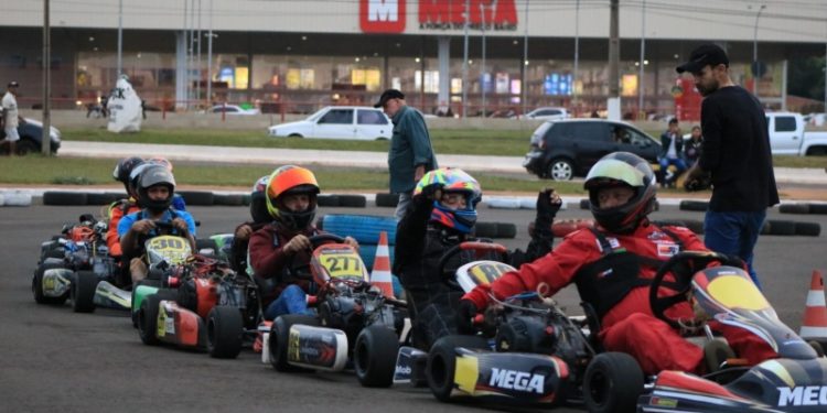 1ª Corrida de Kart de Costa Rica acontece dias 10 e 11 no Centro de Eventos Ramez Tebet