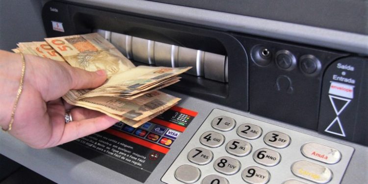 SALÁRIO DOS SERVIDORES MUNICIPAIS ESTARÁ DISPONÍVEL NESTE SÁBADO (1º)