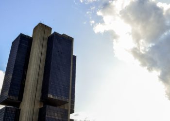Atividade econômica tem alta de 1,17% em julho, diz Banco Central