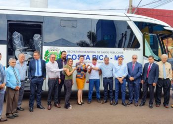 Com acessibilidade para PcD, novo ônibus da Saúde vai garantir mais conforto para pacientes