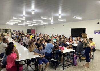 Leitura em Ação: Feira Literária expõe trabalhos desenvolvidos pelos alunos da E.M. Joaquim Faustino Rosa