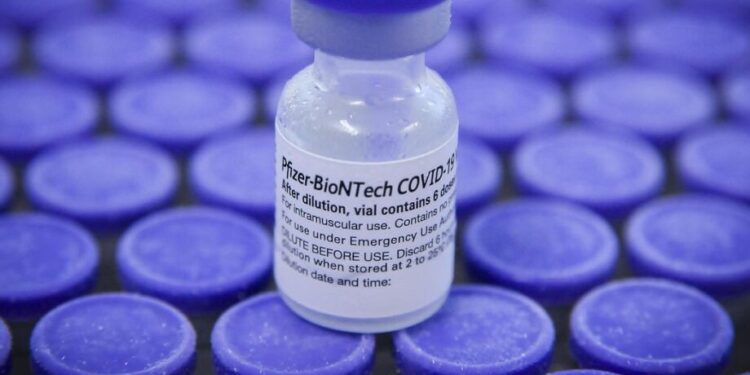 Saúde libera vacinação contra Covid para crianças de 6 meses a 4 anos com comorbidade