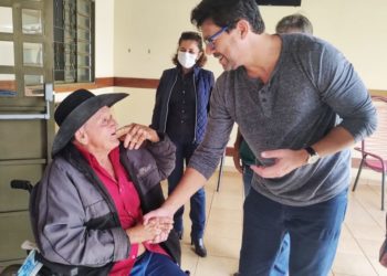 Prefeito Cleverson Alves retoma titularidade das funções nesta quarta-feira