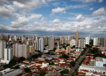 AQUECIMENTO DA CONSTRUÇÃO E GERAÇÃO DE EMPREGOS REFORÇAM PROJEÇÃO DE CRESCIMENTO DO PIB DE ATÉ 5%