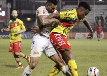 Brusque apenas empata com o Novorizontino e fica muito perto da queda na Série B