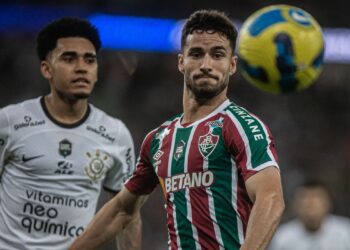 Com Libertadores como alvo, Corinthians e Fluminense jogam em Itaquera