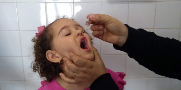 PREFEITURA MANTÉM MAIS DE 70 LOCAIS ABERTOS DURANTE TODO DIA PARA VACINAÇÃO