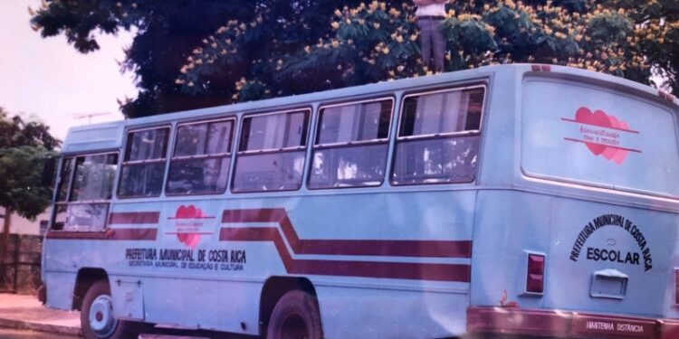 De piloto de carriola a motorista do azulão, Zé Torim relembra os 35 como servidor público em Costa Rica