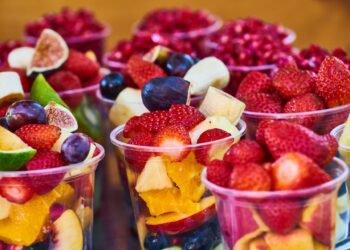 Crianças devem ter alimentação saudável mesmo em férias