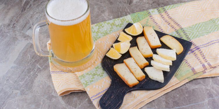 Queijos e cervejas: harmonização garante mais sabor