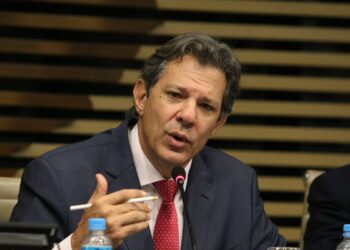 Fazenda finaliza proposta para correção da tabela do Imposto de Renda