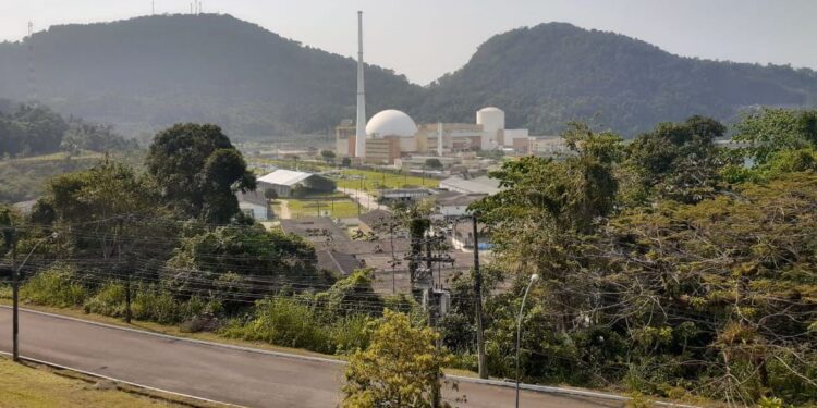 Eletronuclear levou 4 meses para admitir acidente em Angra, diz Ibama
