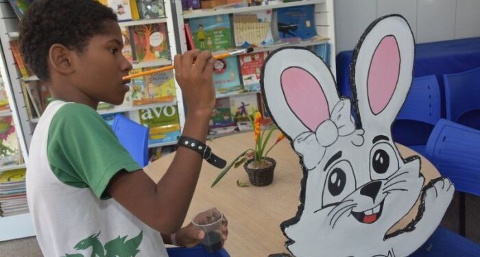 Estudantes de escolas públicas participam de concurso de Páscoa