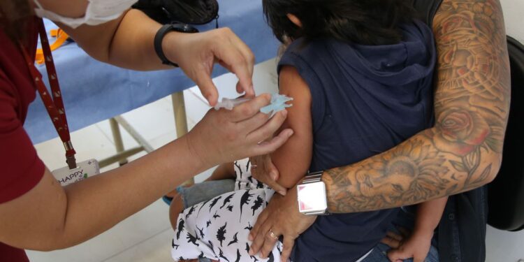 Amazonas realiza Dia D de multivacinação de crianças e adolescentes